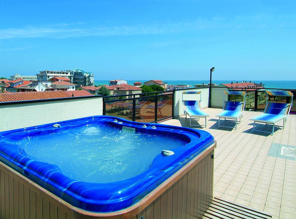 Hotel Residence Margherita Tortoreto Екстер'єр фото