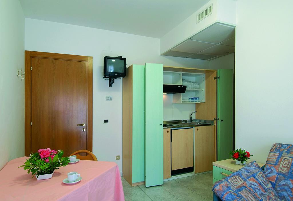Hotel Residence Margherita Tortoreto Екстер'єр фото
