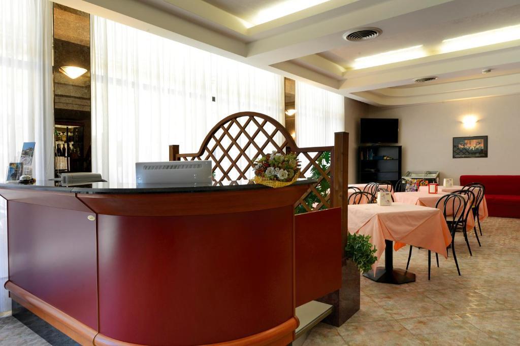 Hotel Residence Margherita Tortoreto Екстер'єр фото